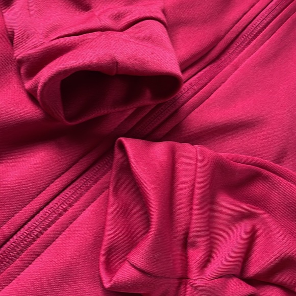 Adidas Women’s Red Full Zip Jacket Small - Picture 5 of 7